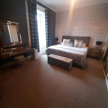 Stunning Riverside Town House With Views Ayrshire Girvan Esterno foto