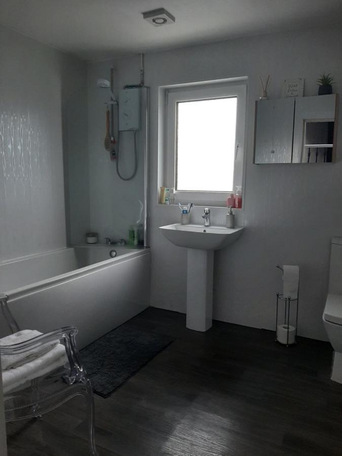 Stunning Riverside Town House With Views Ayrshire Girvan Esterno foto