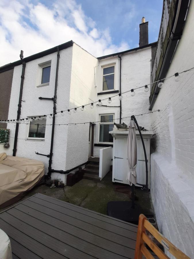 Stunning Riverside Town House With Views Ayrshire Girvan Esterno foto