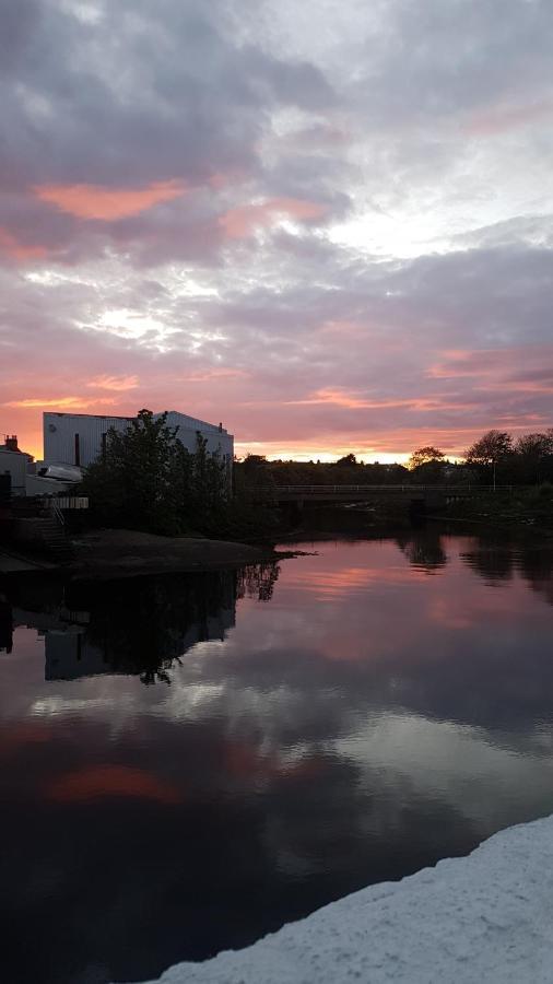 Stunning Riverside Town House With Views Ayrshire Girvan Esterno foto